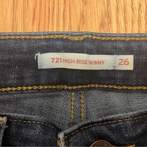 Levi’s 721 High Rise Skiiny Jeans 26 petite